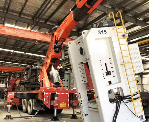 沧县提升工作效率，选择优质折臂吊租赁服务