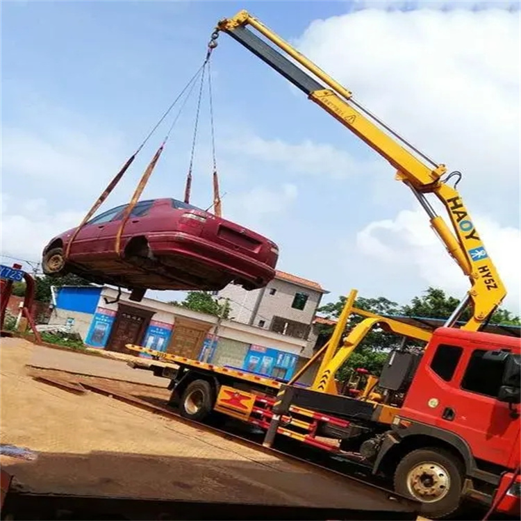 沧县吊车吊汽车的正确方法