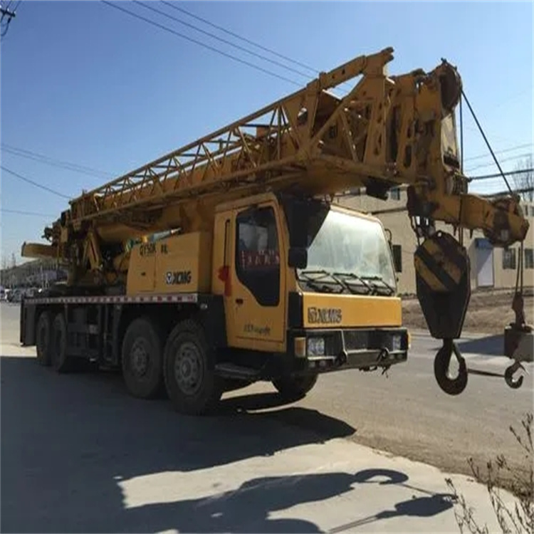 沧县哪里有专业吊车出租